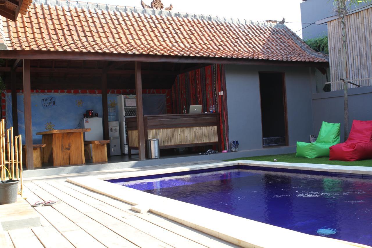 The Tipsy Gypsy Hostel Canggu Exteriér fotografie